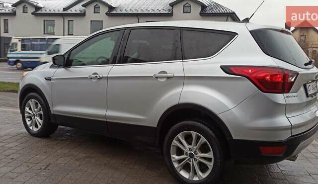 Серый Форд Эскейп, объемом двигателя 1.5 л и пробегом 29 тыс. км за 13800 $, фото 24 на Automoto.ua