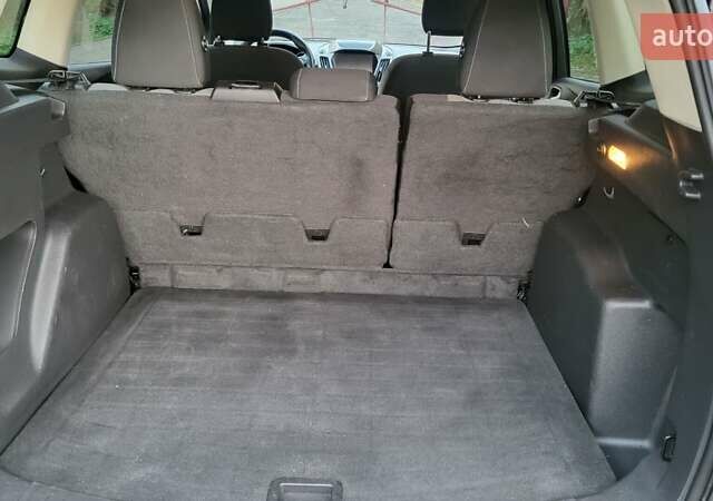 Форд Эскейп 2019 в Дубно на Automoto.ua Серый Форд Эскейп, объемом двигателя 1.5 л и пробегом 159 тыс. км за 11500 $, фото 4 на Automoto.ua