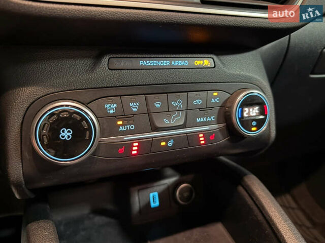 Серый Форд Эскейп, объемом двигателя 1.5 л и пробегом 244 тыс. км за 12100 $, фото 42 на Automoto.ua