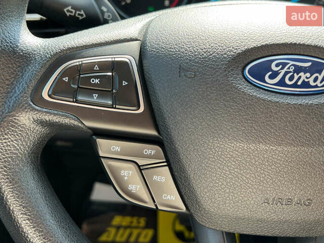 Сірий Форд Ескейп, об'ємом двигуна 1.5 л та пробігом 96 тис. км за 14999 $, фото 9 на Automoto.ua