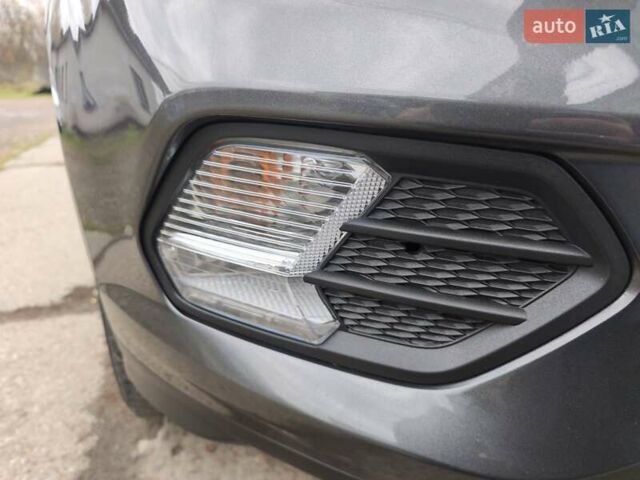 Серый Форд Эскейп, объемом двигателя 1.5 л и пробегом 138 тыс. км за 13500 $, фото 49 на Automoto.ua