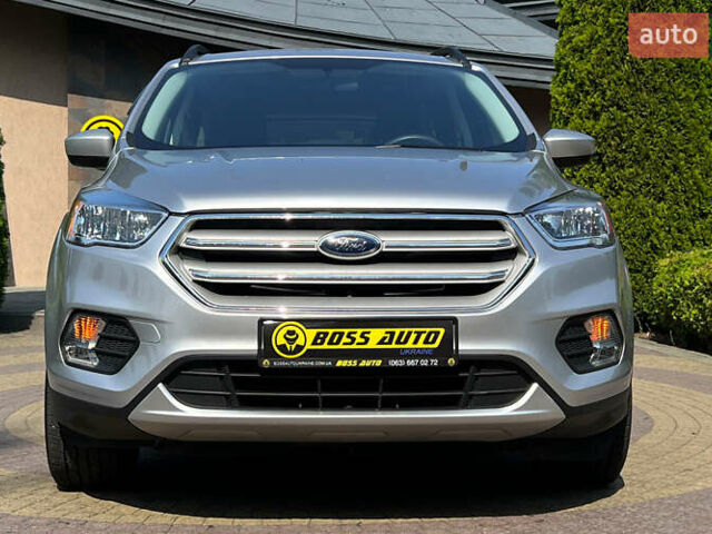 Сірий Форд Ескейп, об'ємом двигуна 1.5 л та пробігом 96 тис. км за 14999 $, фото 1 на Automoto.ua