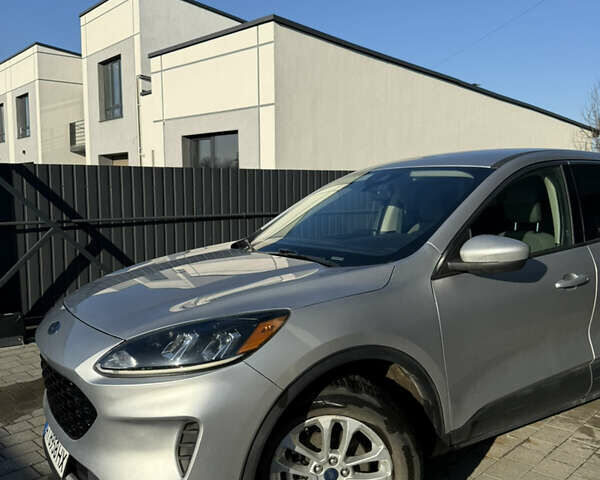 Сірий Форд Ескейп, об'ємом двигуна 1.5 л та пробігом 77 тис. км за 17300 $, фото 5 на Automoto.ua