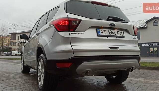 Серый Форд Эскейп, объемом двигателя 1.5 л и пробегом 29 тыс. км за 13800 $, фото 20 на Automoto.ua
