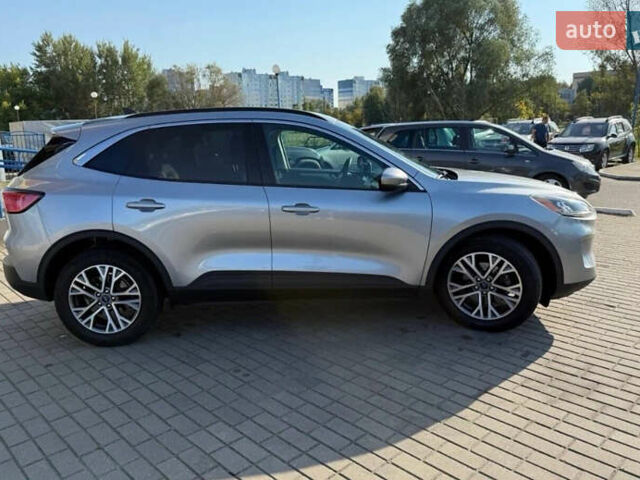 Серый Форд Эскейп, объемом двигателя 1.5 л и пробегом 113 тыс. км за 16000 $, фото 3 на Automoto.ua