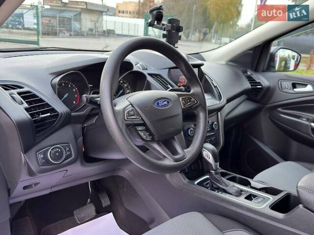 Серый Форд Эскейп, объемом двигателя 1.5 л и пробегом 156 тыс. км за 14700 $, фото 11 на Automoto.ua