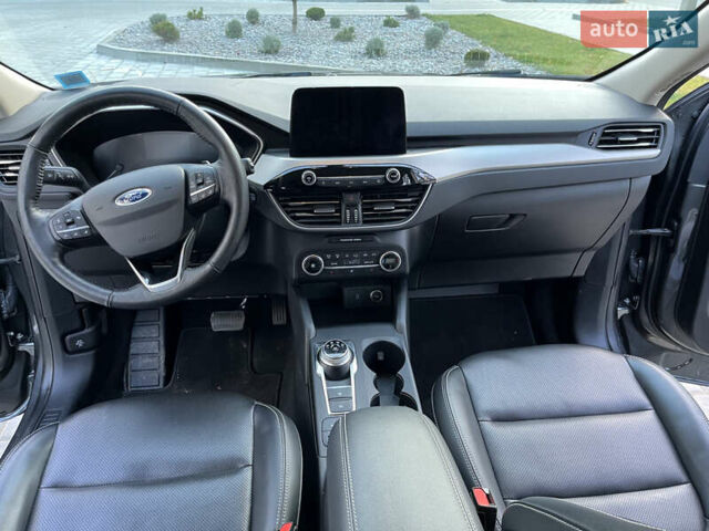 Сірий Форд Ескейп, об'ємом двигуна 2 л та пробігом 105 тис. км за 18950 $, фото 41 на Automoto.ua
