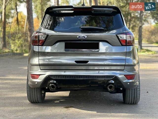 Серый Форд Эскейп, объемом двигателя 2.5 л и пробегом 54 тыс. км за 16800 $, фото 5 на Automoto.ua