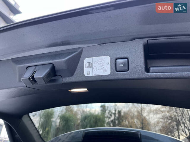 Сірий Форд Ескейп, об'ємом двигуна 2 л та пробігом 105 тис. км за 18950 $, фото 49 на Automoto.ua