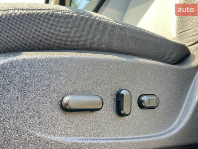 Сірий Форд Ескейп, об'ємом двигуна 1.5 л та пробігом 96 тис. км за 14999 $, фото 16 на Automoto.ua