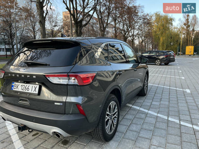 Сірий Форд Ескейп, об'ємом двигуна 2 л та пробігом 105 тис. км за 18950 $, фото 16 на Automoto.ua