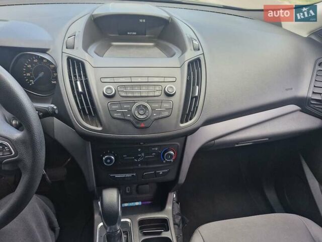 Сірий Форд Ескейп, об'ємом двигуна 2.5 л та пробігом 119 тис. км за 13800 $, фото 2 на Automoto.ua