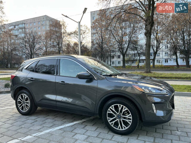 Сірий Форд Ескейп, об'ємом двигуна 2 л та пробігом 105 тис. км за 18950 $, фото 14 на Automoto.ua