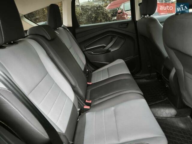 Серый Форд Эскейп, объемом двигателя 2.5 л и пробегом 45 тыс. км за 15200 $, фото 11 на Automoto.ua