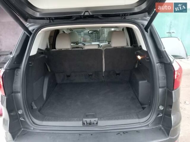 Сірий Форд Ескейп, об'ємом двигуна 2 л та пробігом 145 тис. км за 16200 $, фото 13 на Automoto.ua