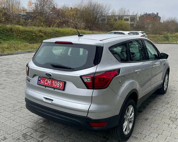 Серый Форд Эскейп, объемом двигателя 2.5 л и пробегом 81 тыс. км за 14600 $, фото 4 на Automoto.ua