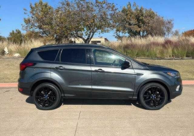 Сірий Форд Ескейп, об'ємом двигуна 1.5 л та пробігом 89 тис. км за 3500 $, фото 4 на Automoto.ua