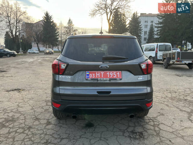 Серый Форд Эскейп, объемом двигателя 1.5 л и пробегом 165 тыс. км за 13500 $, фото 4 на Automoto.ua