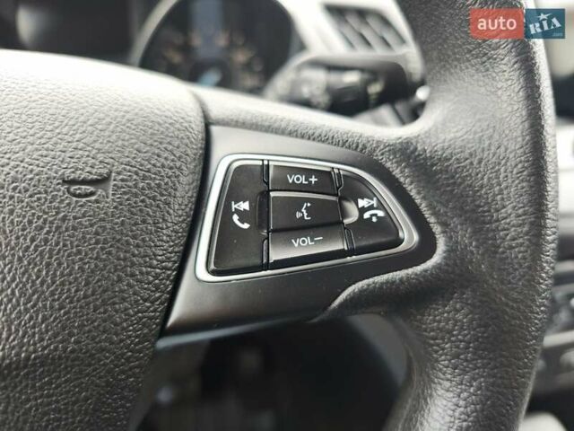 Серый Форд Эскейп, объемом двигателя 1.5 л и пробегом 138 тыс. км за 13500 $, фото 16 на Automoto.ua