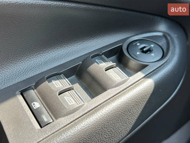 Сірий Форд Ескейп, об'ємом двигуна 1.5 л та пробігом 96 тис. км за 14999 $, фото 15 на Automoto.ua