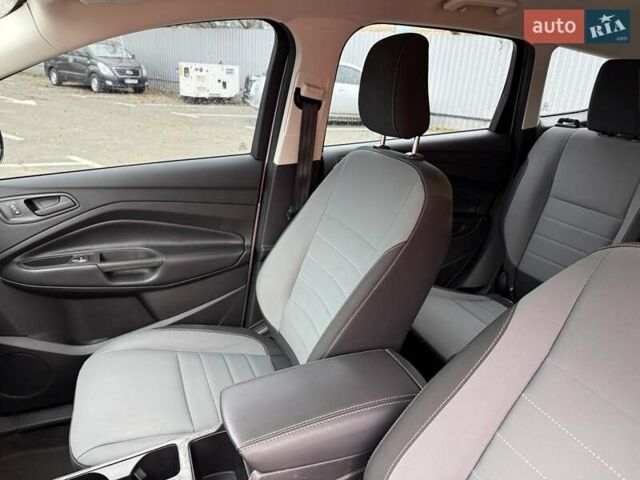 Сірий Форд Ескейп, об'ємом двигуна 2.5 л та пробігом 64 тис. км за 14500 $, фото 18 на Automoto.ua