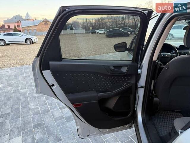 Серый Форд Эскейп, объемом двигателя 1.5 л и пробегом 128 тыс. км за 15999 $, фото 11 на Automoto.ua