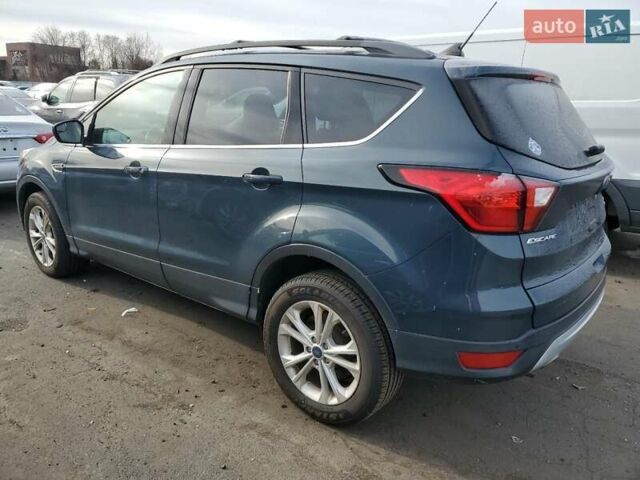 Сірий Форд Ескейп, об'ємом двигуна 1.5 л та пробігом 75 тис. км за 2100 $, фото 1 на Automoto.ua