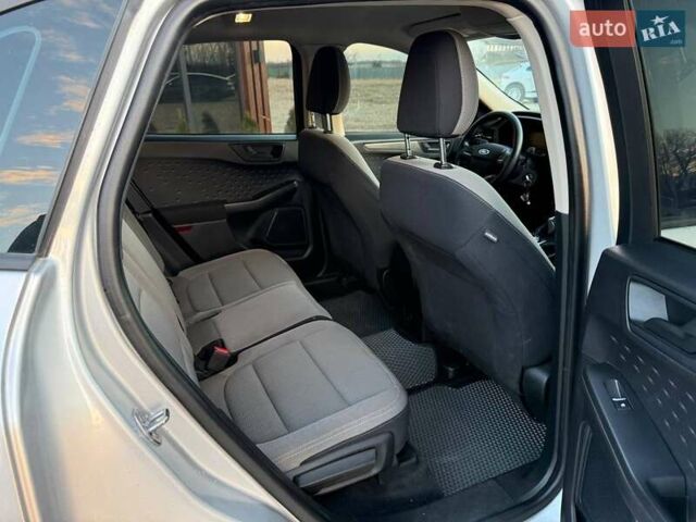 Серый Форд Эскейп, объемом двигателя 1.5 л и пробегом 128 тыс. км за 15999 $, фото 13 на Automoto.ua