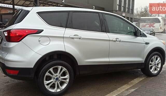 Серый Форд Эскейп, объемом двигателя 1.5 л и пробегом 29 тыс. км за 13800 $, фото 10 на Automoto.ua