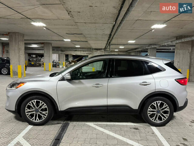 Серый Форд Эскейп, объемом двигателя 1.5 л и пробегом 244 тыс. км за 12500 $, фото 4 на Automoto.ua