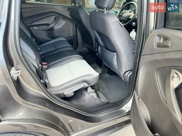 Серый Форд Эскейп, объемом двигателя 2.5 л и пробегом 54 тыс. км за 16800 $, фото 18 на Automoto.ua