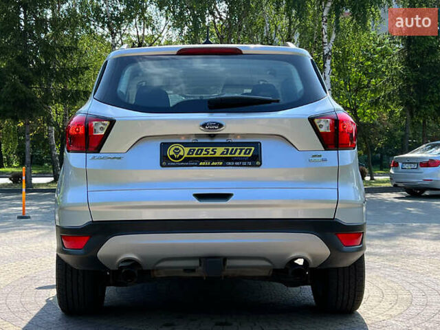 Сірий Форд Ескейп, об'ємом двигуна 1.5 л та пробігом 96 тис. км за 14999 $, фото 5 на Automoto.ua