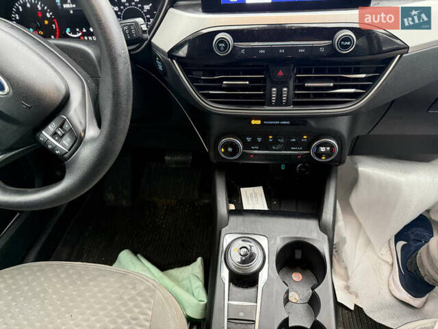 Серый Форд Эскейп, объемом двигателя 1.5 л и пробегом 103 тыс. км за 11200 $, фото 7 на Automoto.ua