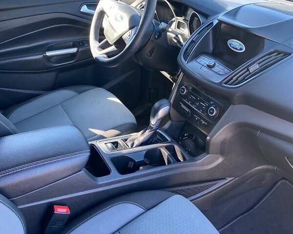 Серый Форд Эскейп, объемом двигателя 1.5 л и пробегом 206 тыс. км за 12600 $, фото 16 на Automoto.ua