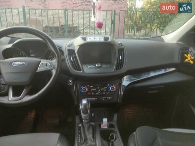 Сірий Форд Ескейп, об'ємом двигуна 1.5 л та пробігом 75 тис. км за 12850 $, фото 10 на Automoto.ua