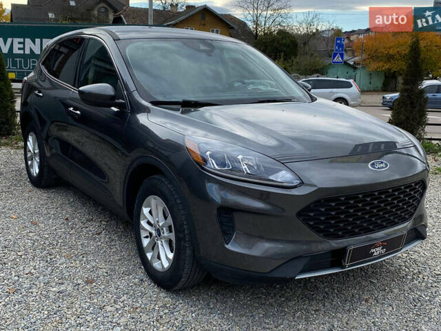 Серый Форд Эскейп, объемом двигателя 1.5 л и пробегом 108 тыс. км за 15800 $, фото 1 на Automoto.ua