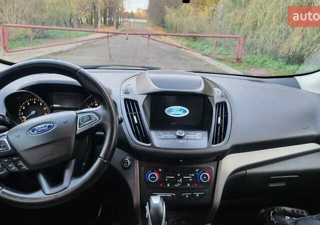 Форд Эскейп 2019 в Дубно на Automoto.ua Серый Форд Эскейп, объемом двигателя 1.5 л и пробегом 159 тыс. км за 11500 $, фото 1 на Automoto.ua