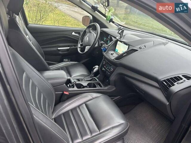 Сірий Форд Ескейп, об'ємом двигуна 1.5 л та пробігом 100 тис. км за 15500 $, фото 2 на Automoto.ua
