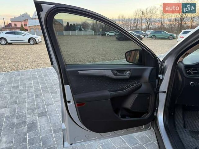 Серый Форд Эскейп, объемом двигателя 1.5 л и пробегом 128 тыс. км за 15999 $, фото 9 на Automoto.ua