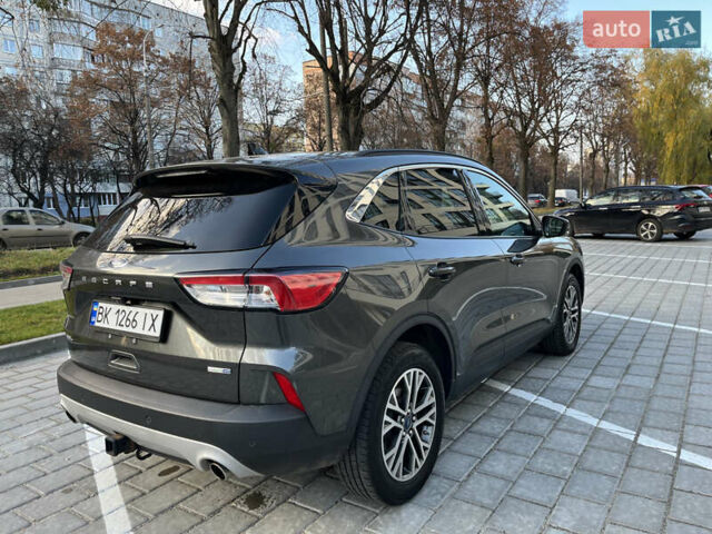 Сірий Форд Ескейп, об'ємом двигуна 2 л та пробігом 105 тис. км за 18950 $, фото 11 на Automoto.ua