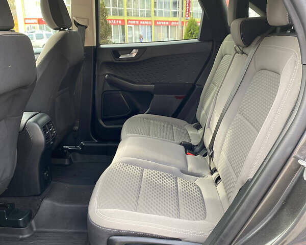 Серый Форд Эскейп, объемом двигателя 1.5 л и пробегом 108 тыс. км за 15800 $, фото 9 на Automoto.ua