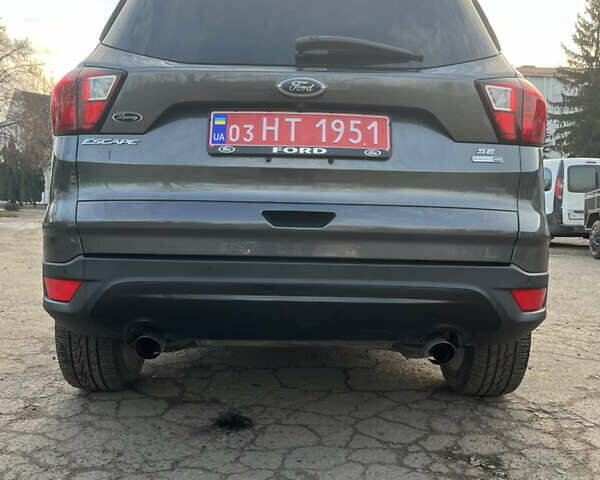 Серый Форд Эскейп, объемом двигателя 1.5 л и пробегом 165 тыс. км за 13500 $, фото 33 на Automoto.ua