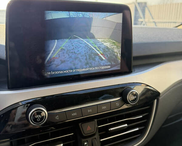 Сірий Форд Ескейп, об'ємом двигуна 1.5 л та пробігом 77 тис. км за 17300 $, фото 8 на Automoto.ua