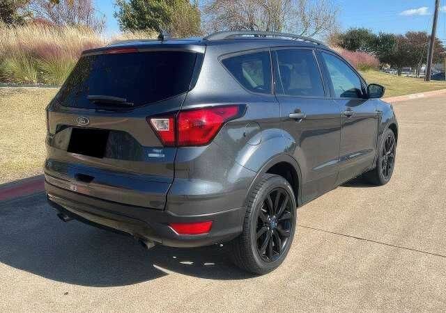 Сірий Форд Ескейп, об'ємом двигуна 1.5 л та пробігом 89 тис. км за 3500 $, фото 7 на Automoto.ua