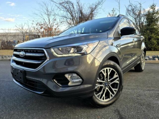 Форд Ескейп 2019 у Чернігові на Automoto.ua Сірий Форд Ескейп, об'ємом двигуна 1.5 л та пробігом 31 тис. км за 2200 $, фото 2 на Automoto.ua