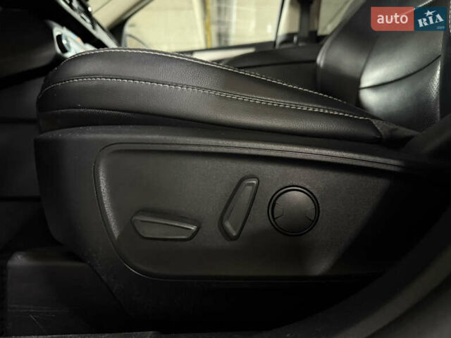 Серый Форд Эскейп, объемом двигателя 1.5 л и пробегом 244 тыс. км за 12100 $, фото 23 на Automoto.ua