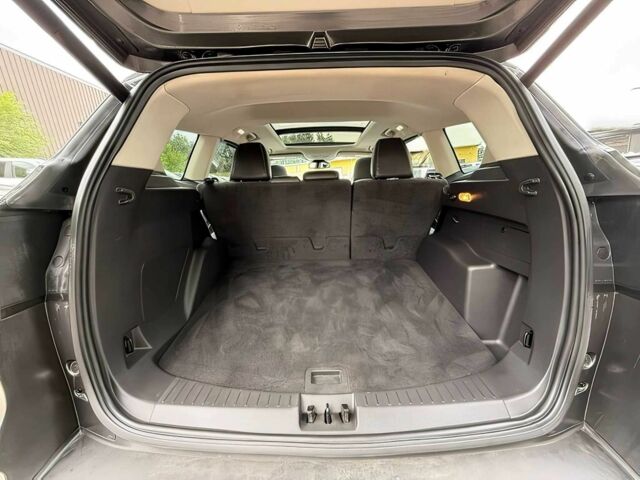 Сірий Форд Ескейп, об'ємом двигуна 2 л та пробігом 32 тис. км за 12400 $, фото 12 на Automoto.ua