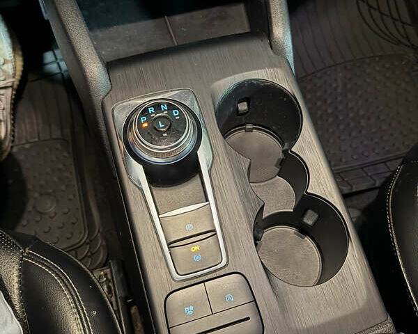 Серый Форд Эскейп, объемом двигателя 1.5 л и пробегом 244 тыс. км за 12100 $, фото 37 на Automoto.ua