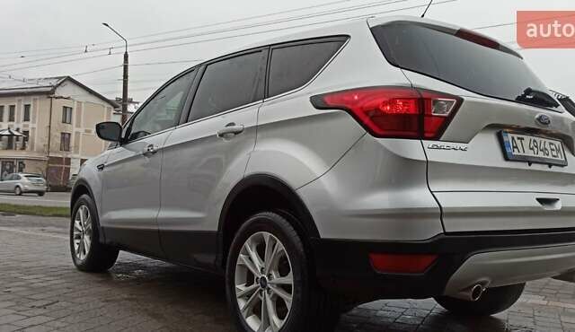 Серый Форд Эскейп, объемом двигателя 1.5 л и пробегом 29 тыс. км за 13800 $, фото 21 на Automoto.ua