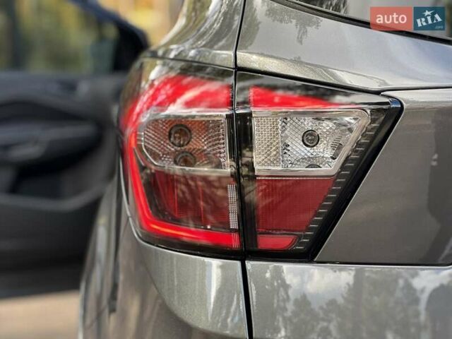Серый Форд Эскейп, объемом двигателя 2.5 л и пробегом 54 тыс. км за 16800 $, фото 9 на Automoto.ua